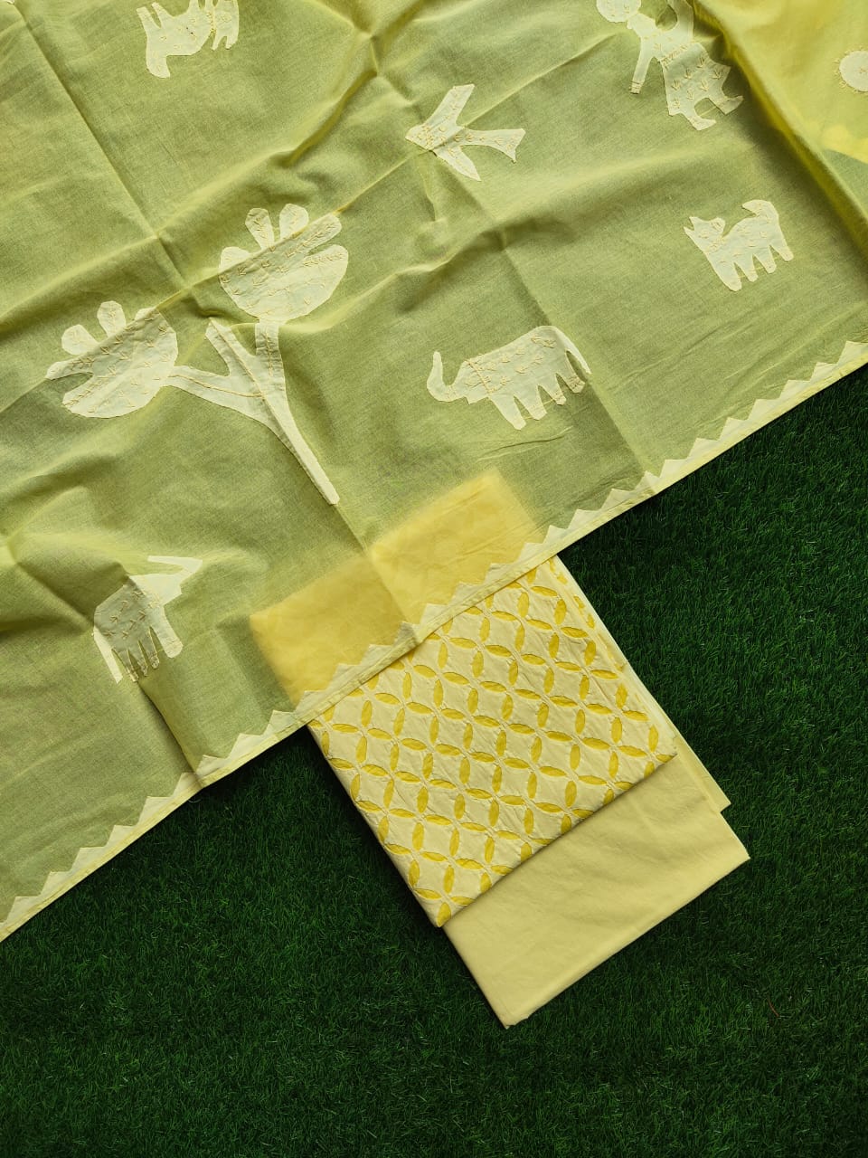 Exquisite Applique Work Unstitched Cotton & Organdy Suit — (3 Piece - 2.5m Each)