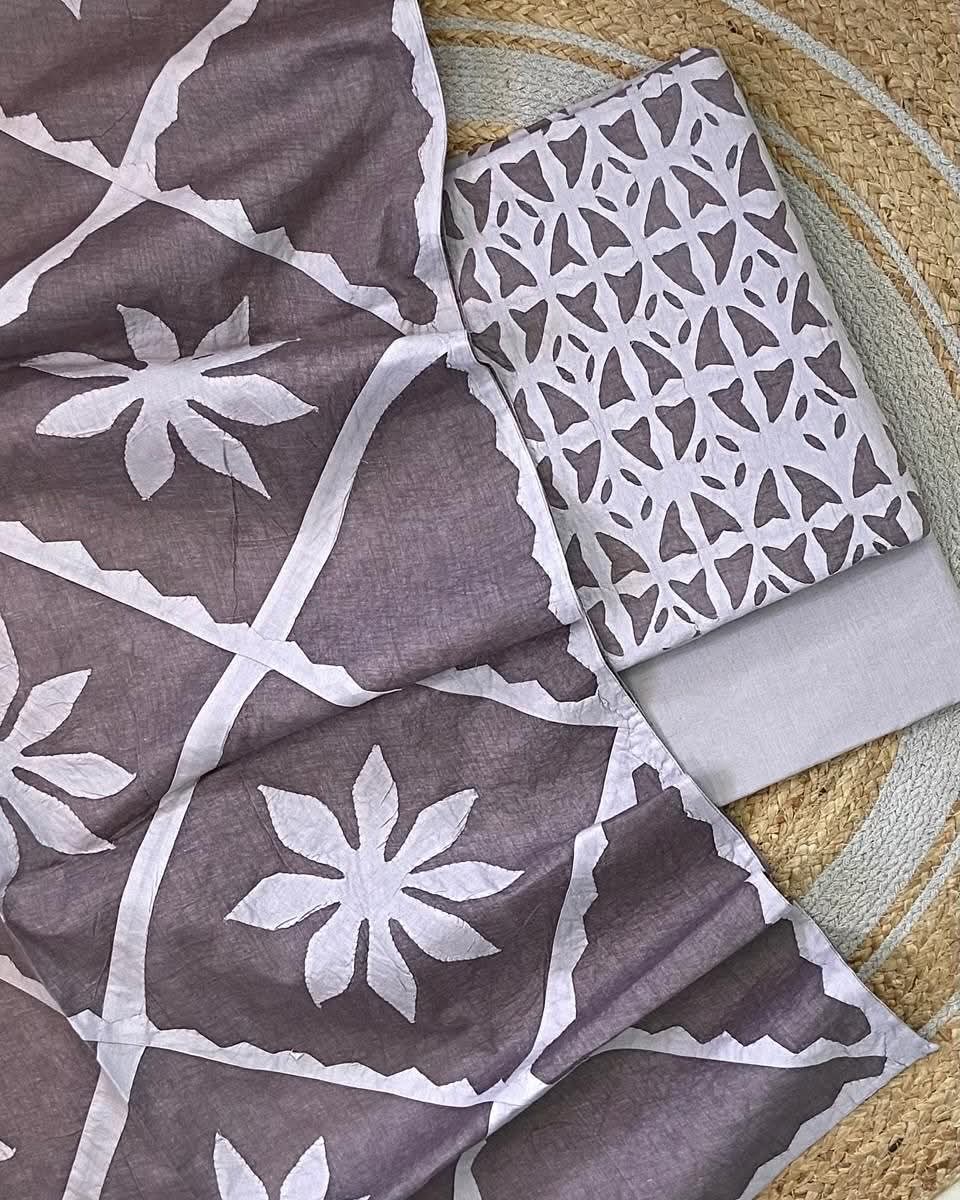 Designer Applique Work Unstitched Cotton & Organdy Suit – (3 Piece - 2.5m Each)