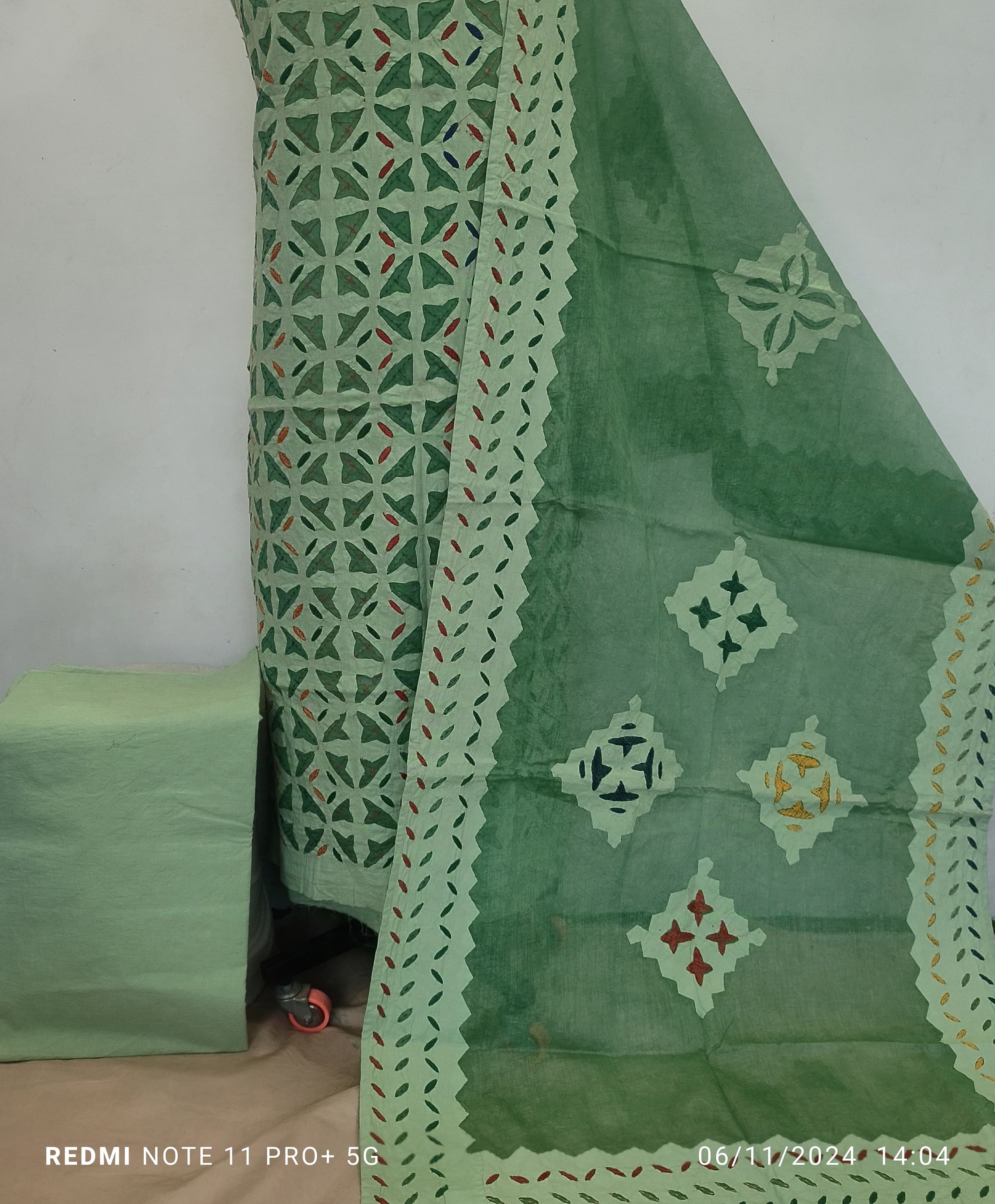 Handcrafted Applique Work & Suzani Hand Embroidery – Unstitched Cotton & Organdy Suit (3-Piece)