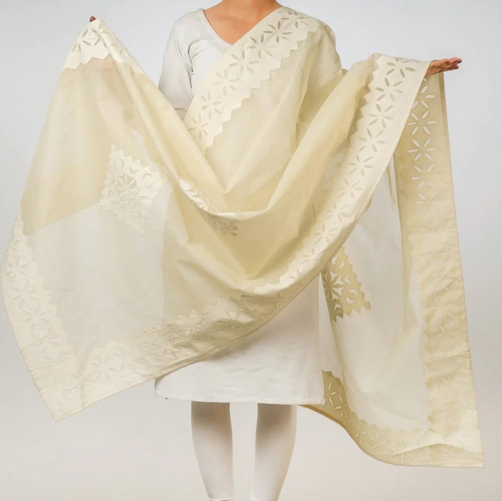 Premium Handcrafted Applique Work Dupatta in Organdy & Cotton (2.5m x 34")