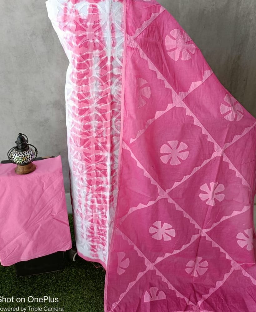 Elegant Unstitched Tie & Dye Cotton and Organdy Suit with Applique Detailing - 3 Piece